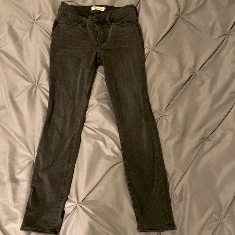 Madewell roadtripper skinny jeans in grey